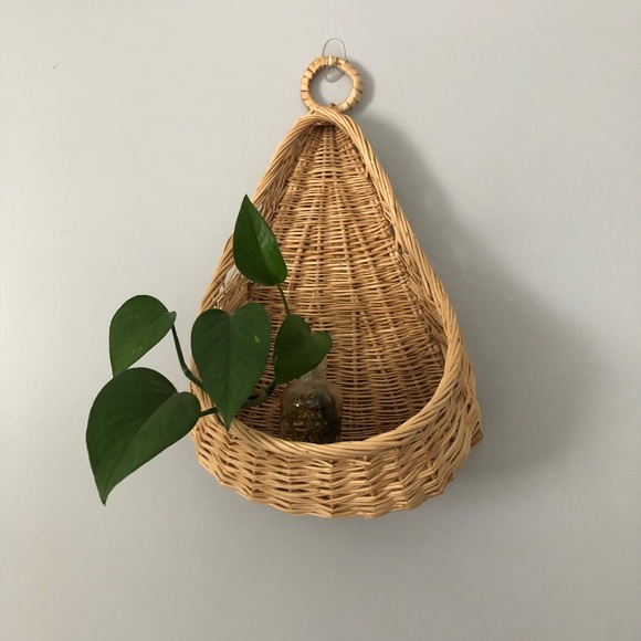 Sold-BoHo vintage hanging wicker wall basket - Picture 2 of 7